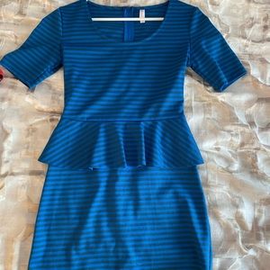 blue mid sleeve dress